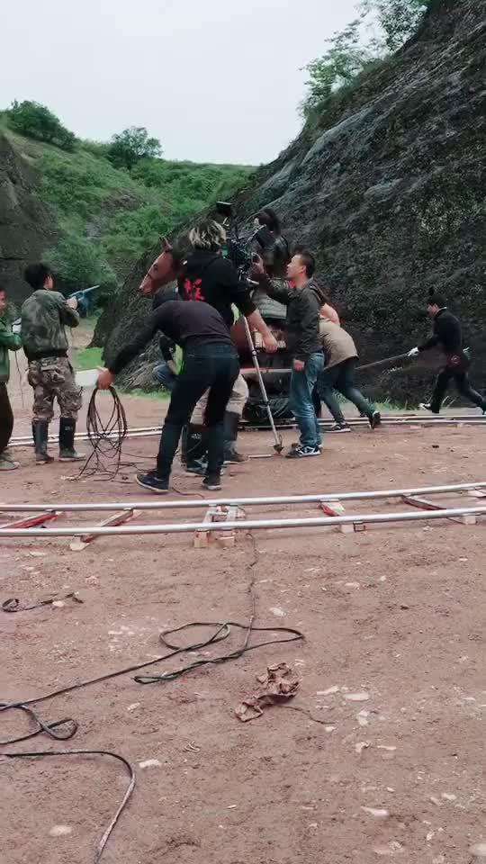 骑马视频表演视频播放
